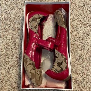 Never worn before coach strap up flats